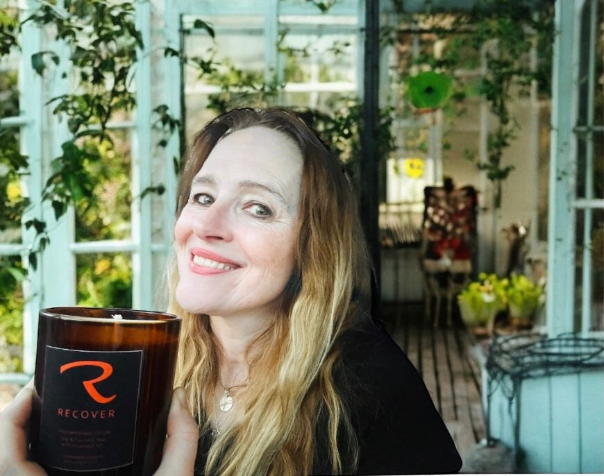 How to Choose the Right Candle Aroma for Your Needs?