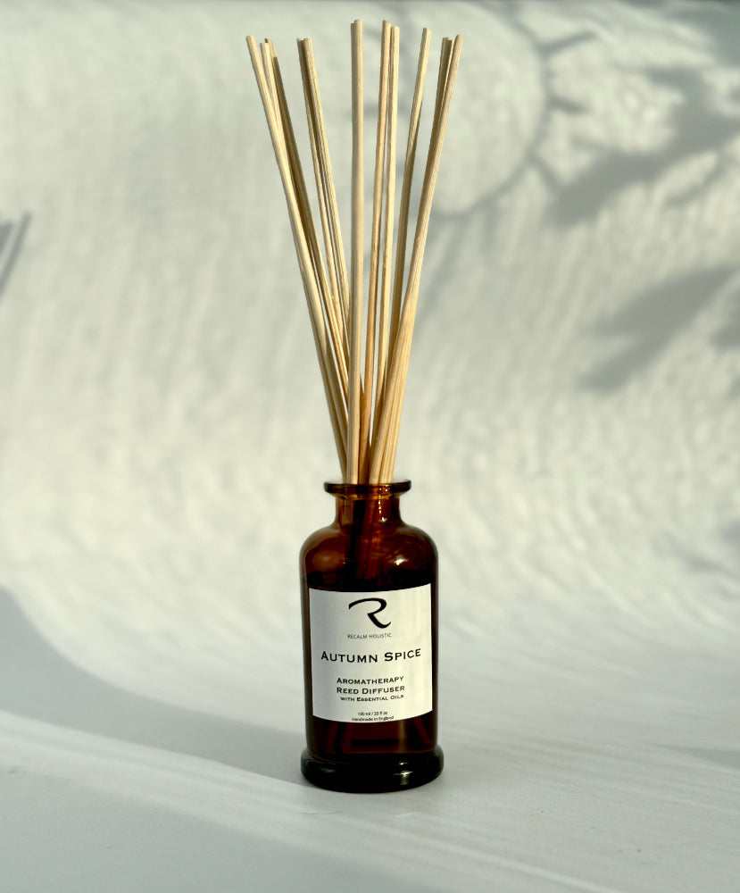 Autumn Spice Reed Diffuser, transports you to a serene woodland retreat. The rich, woody undertones of cedarwood harmonise beautifully with the cosy spices of cinnamon, nutmeg, and clove, creating a delightful symphony of scents that are both comforting and energising.